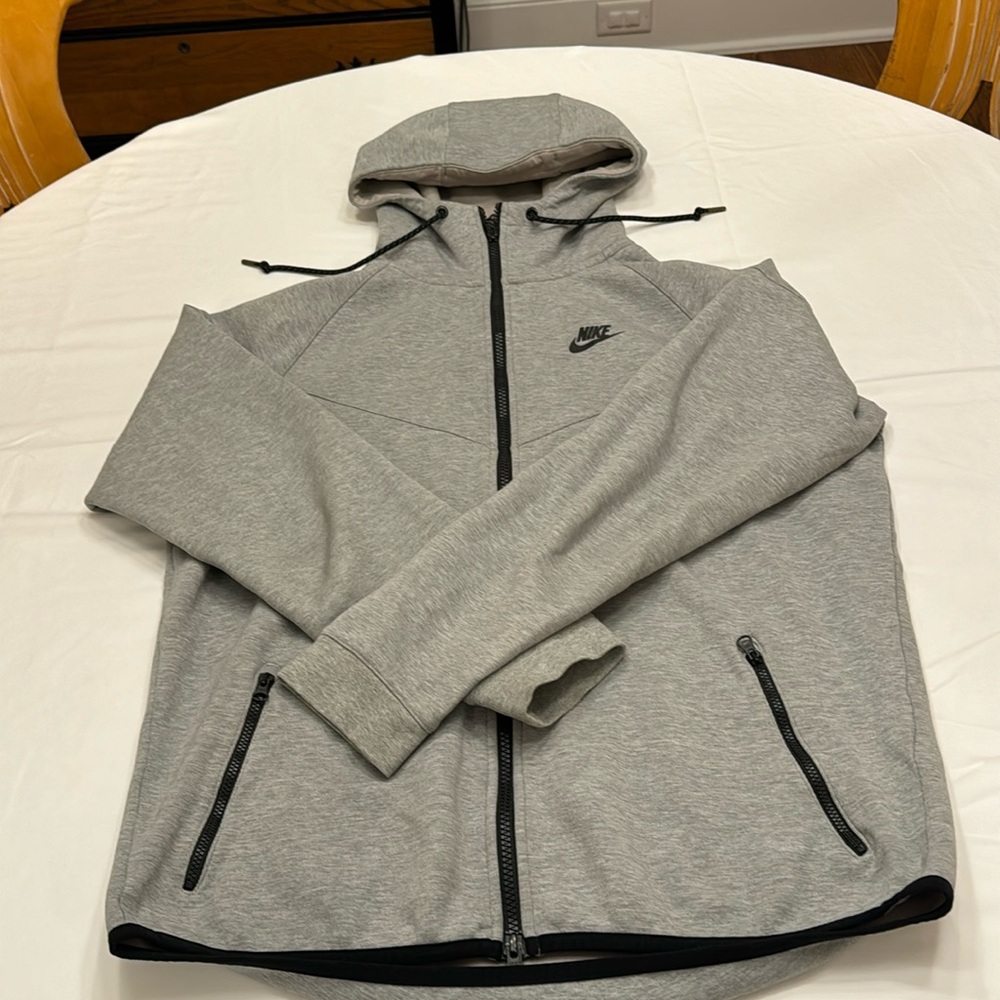 Nike tech fleece hoodie